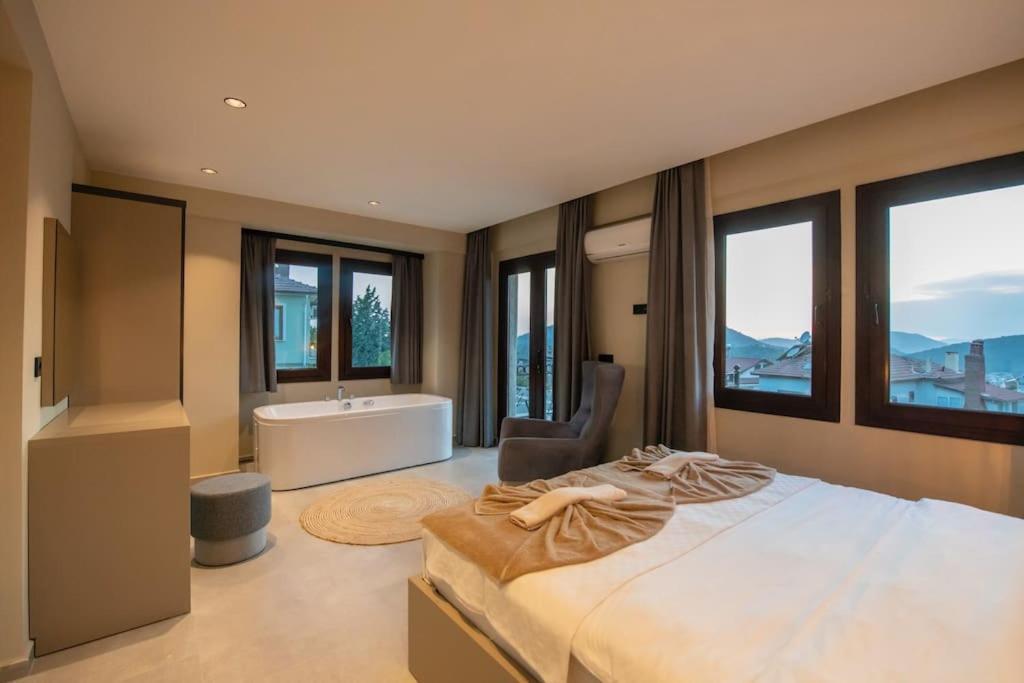 Havuzlu Korunakli Jakuzili Villa Fethiye Exterior foto